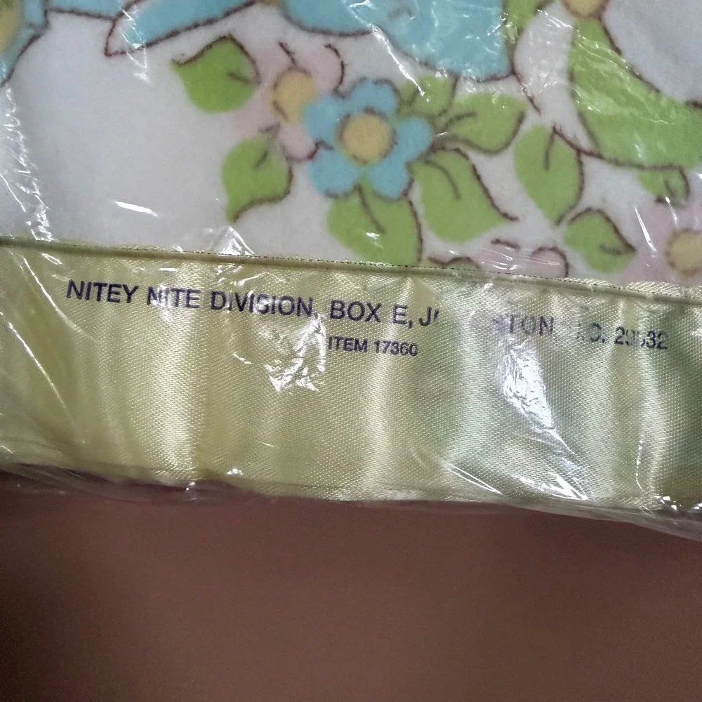 Vintage Nitey Nite Heavyweight Crib Blanket 100% Cotton 36x50 NEW Satin trim